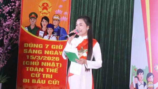 XÃ NA SẦM TỔ CHỨC TUYÊN TRUYỀN LƯU ĐỘNG VÀ KHAI MẠC TUẦN PHIM PHỤC VỤ NHÂN DÂN