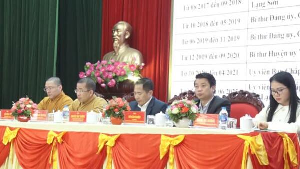 CÁC ỨNG CỬ VIÊN ĐẠI BIỂU HĐND TỈNH NHIỆM KỲ 2026 - 2031 TIẾP XÚC CỬ TRI VẬN ĐỘNG BẦU CỬ TẠI XÃ NA SẦM.