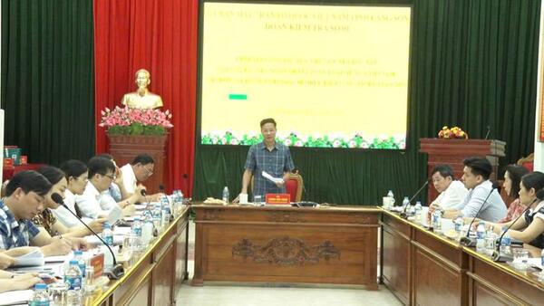 KIỂM TRA CÔNG TÁC XÓA NHÀ TẠM, NHÀ DỘT NÁT VÀ HỖ TRỢ NHÂN DÂN KHẮC PHỤC THIỆT HẠI DO THIÊN TAI TẠI CÁC XÃ NA SẦM, HOÀNG VĂN THỤ, THỤY HÙNG