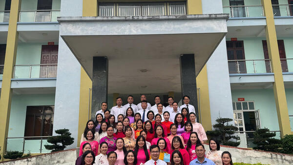 XÃ NA SẦM TỔ CHỨC TỌA ĐÀM KỶ NIỆM NGÀY TRUYỀN THỐNG CÁC CƠ QUAN CHUYÊN TRÁCH, THAM MƯU GIÚP VIỆC CỦA ĐẢNG VÀ TỔ CHỨC CHÍNH TRỊ XÃ HỘI; KỶ NIỆM 15 NĂM NGÀY PHỤ NỮ VIỆT NAM (20/10/1930 – 20/10/2025)