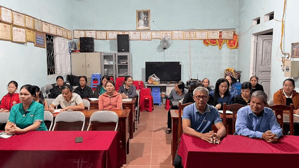 XÃ NA SẦM KHAI GIẢNG LỚP TRUYỀN DẠY HÁT THEN, ĐÀN TÍNH, MÚA CHẦU TẠI THÔN CÒN NOỌC