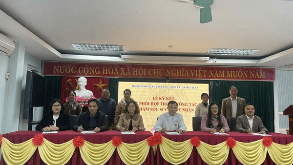 TRUNG TÂM Y TẾ VĂN LÃNG VÀ CÁC XÃ KHU VỰC VĂN LÃNG KÝ KẾT QUY CHẾ PHỐI HỢP TRONG CÔNG TÁC BẢO VỆ, CHĂM SÓC SỨC KHỎE NHÂN DÂN