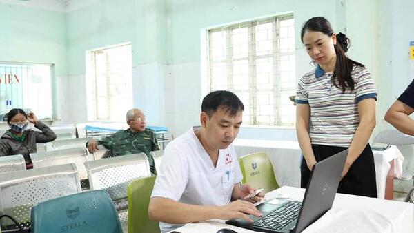 TRUNG TÂM Y TẾ KHU VỰC VĂN LÃNG PHỐI HỢP TỔ CHỨC KHÁM SỨC KHỎE ĐỊNH KỲ CHO NGƯỜI LAO ĐỘNG NĂM 2026.