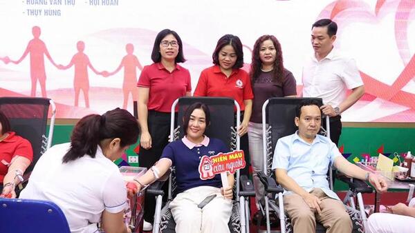 NGÀY HỘI HIẾN MÁU TÌNH NGUYỆN NĂM 2026 “ MỘT GIỌT MÁU ĐÀO - TRAO LÒNG NHÂN ÁI”